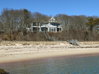 147 Fay Rd, Woods Hole, MA 02543