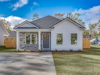 62 Beeler Rd, Crawfordville, FL 32327