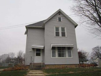 804 N 1st St, Ashton, IL 61006