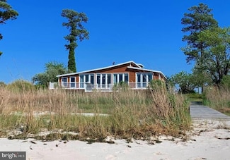 8034 Riverview Rd, Westover, MD 21871