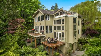 4290 Shoreclub Dr, Mercer Island, WA 98040