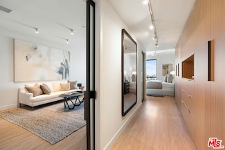 3688 Overland Ave Unit 506, Los Angeles, CA 90034