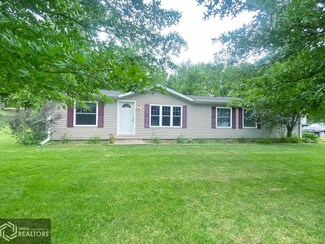 403 N Lincoln St, Mount Ayr, IA 50854