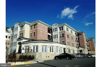 2729 Gallows Rd Unit 203, Vienna, VA 22180