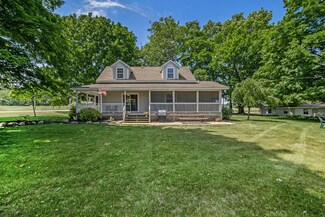8340 W Juniper Beach Rd, Mears, MI 49436