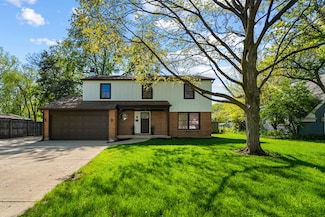 4532 Waubansie Ln, Lisle, IL 60532