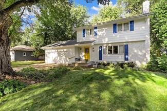 6912 Hickory Dr NE, Minneapolis, MN 55432