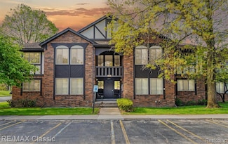 29177 Wellington Ct Unit 51, Southfield, MI 48034