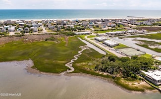 9 E Fort MacOn Rd, Atlantic Beach, NC 28512