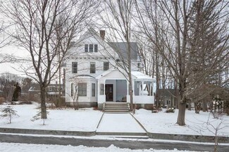 49 Summer St, Penacook, NH 03303