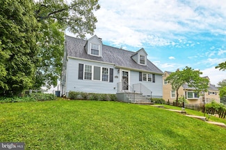 6823 Donahue Ct, Falls Church, VA 22042