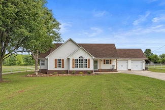 7035 E 2nd St, Muscle Shoals, AL 35661