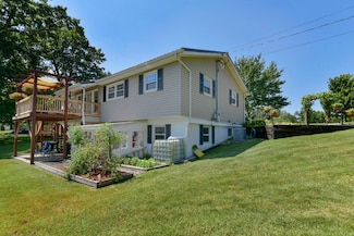 615 Main St, Crane, MO 65633