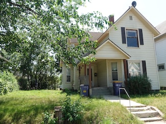 30 La Belle St SW, Grand Rapids, MI 49507
