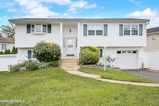 3 Dublin Ln, Hazlet, NJ 07730