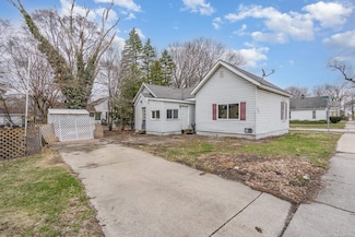 207 E Thomas St, Bay City, MI 48706
