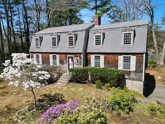 11 Woodholm Rd, Manchester, MA 01944