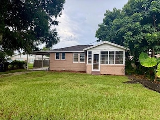 888 23rd St NW, Winter Haven, FL 33881