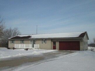 509 Seneca Heights Ave, Gays Mills, WI 54631