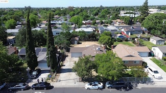 2511 E 9th St, Stockton, CA 95205