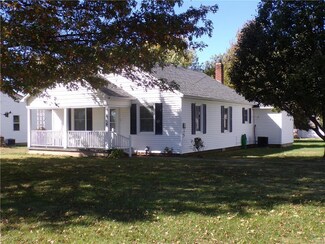 616 N Commercial St, Crocker, MO 65452