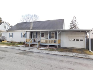 22 Poplar St, Mount Union, PA 17066