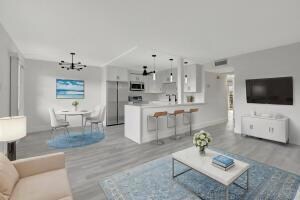 2053 Wolverton C, Boca Raton, FL 33434