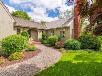 429 Woonsocket Hill Rd, North Smithfield, RI 02896