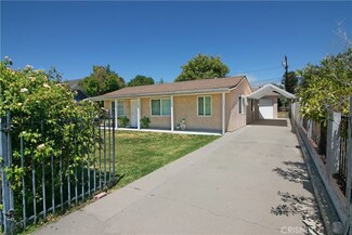 22031 Cantlay St, Canoga Park, CA 91303