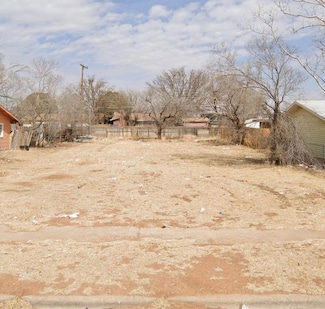 2915 E Baylor St, Lubbock, TX 79403