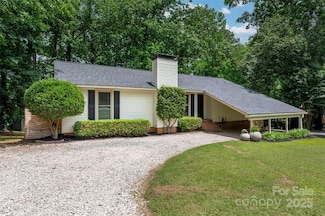 2298 Wintercrest Dr, Rock Hill, SC 29732