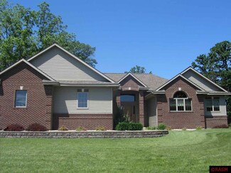 90 Evergreen Ct, Madison Lake, MN 56063