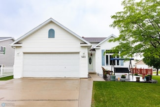 3425 39th St S, Moorhead, MN 56560