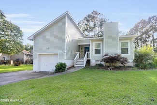 103 Bowline Rd, New Bern, NC 28562
