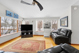 58 4th St, Old Town, ME 04468