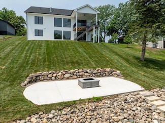 1296 Bee Tree Ln, Sun Valley Lake, IA 50074