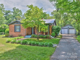 63 McDonald Rd, Arden, NC 28704