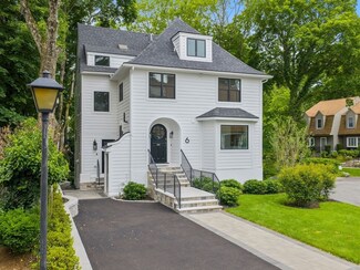 6 Wiswall Cir, Wellesley, MA 02482