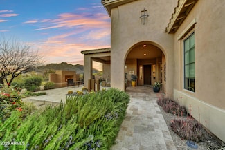 37170 NE Greythorn Cir, Carefree, AZ 85377