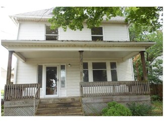 814 Fulton Rd NW, Canton, OH 44703