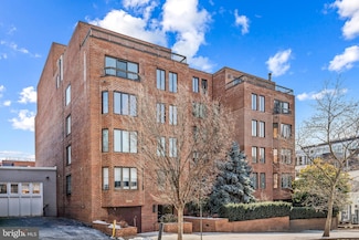 1045 31st St NW Unit 12, Washington, DC 20007