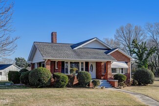 403 Laurel Hill Dr, Burlington, NC 27215