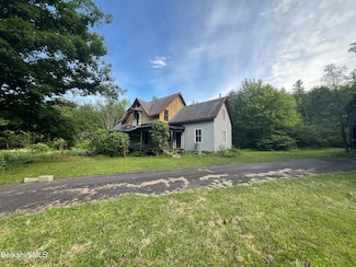 850 Chester Rd, Becket, MA 01223