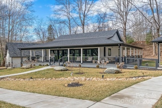 173 Old County Home Rd, Brevard, NC 28712
