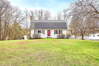 11 Pearl St, Southborough, MA 01772