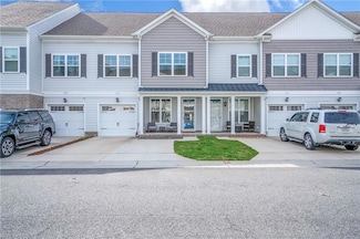 316 Sikeston Ln, Chesapeake, VA 23322