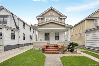 91-15 Vanderveer St, Jamaica, NY 11428