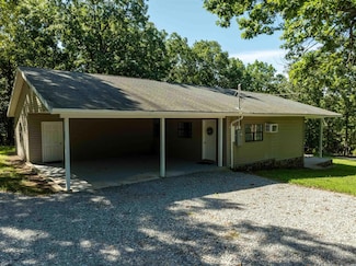 306 N Rainey Ln, Cave City, AR 72521