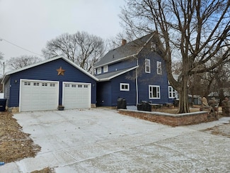 1710 Denver Ave, Spirit Lake, IA 51360