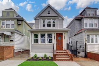 62-22 80th Rd, Flushing, NY 11385